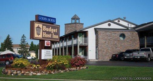 Budget Host Inn & Suites Сент-Игнас Экстерьер фото